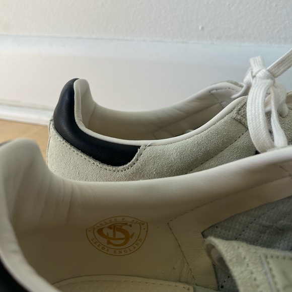 Ronnie Fieg x Clarks x 8th Street Samba 'Kithmas - Picture 10 of 12